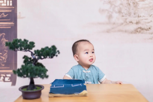 仙桃三个月宝宝抬头不稳